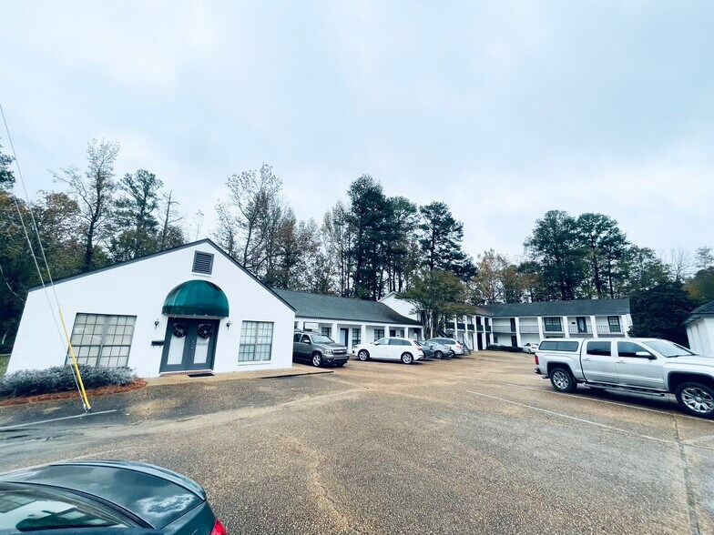 More Photos Of 5719 Highway 25, Flowood Office For Lease