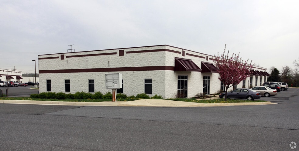 More Photos Of 180 Prosperity Dr, Winchester Flex For Sale