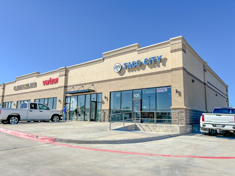 More Photos Of 610 W Interstate 30, Royse City General Retail For Sale