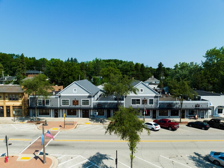 More Photos Of 330-336 E Main St, Twin Lakes General Retail For Lease