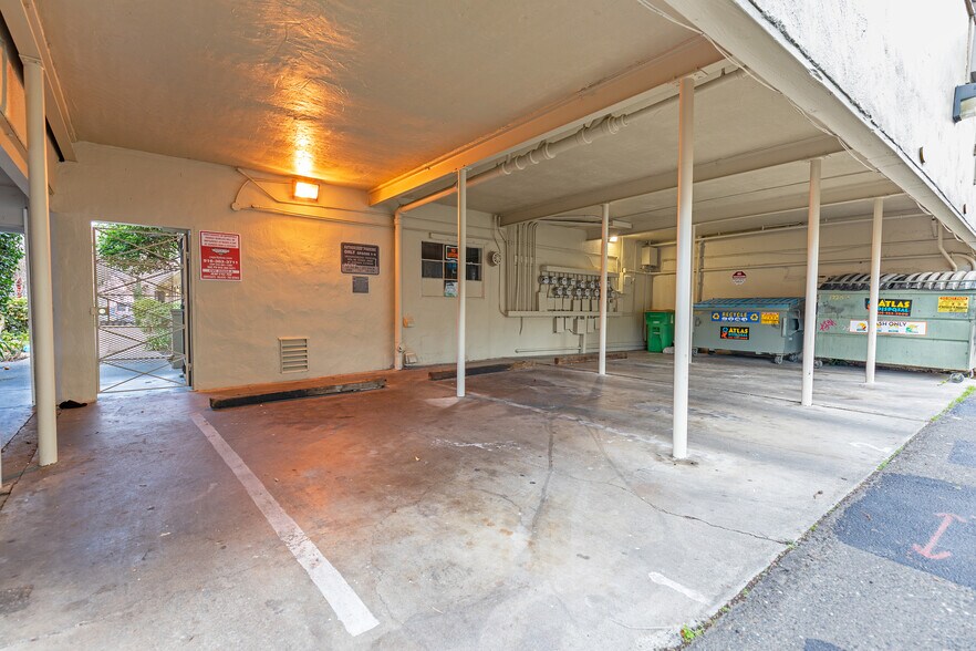 More Photos Of 1720 N St, Sacramento Apartments For Sale