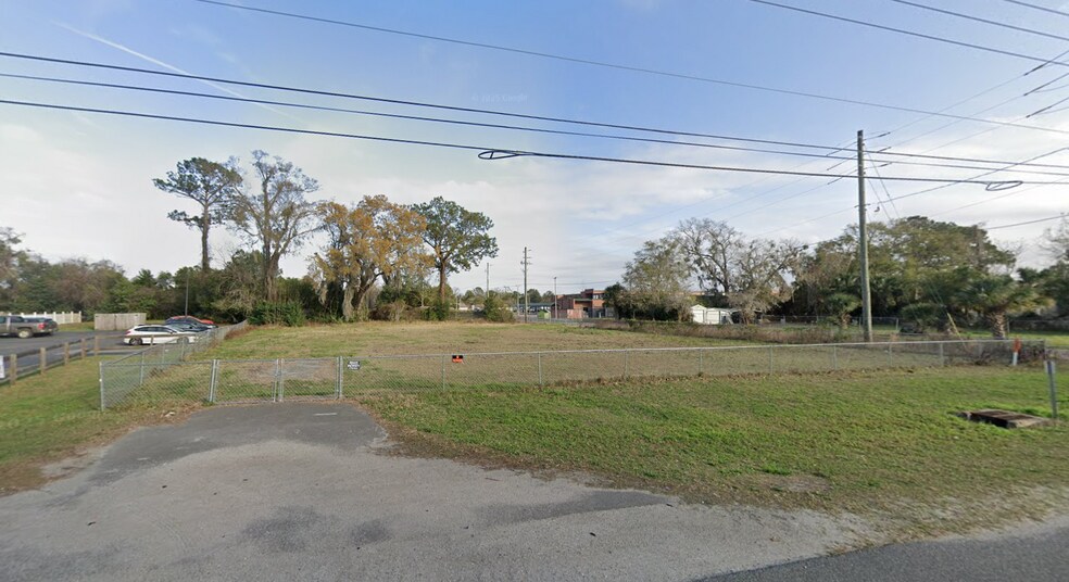 Primary Photo Of 12761 N Main St, Jacksonville Land For Sale