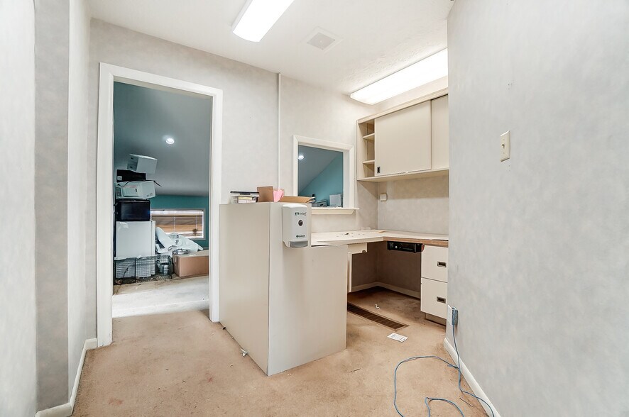 More Photos Of 6750 Brandt Pike, Huber Heights Medical For Sale