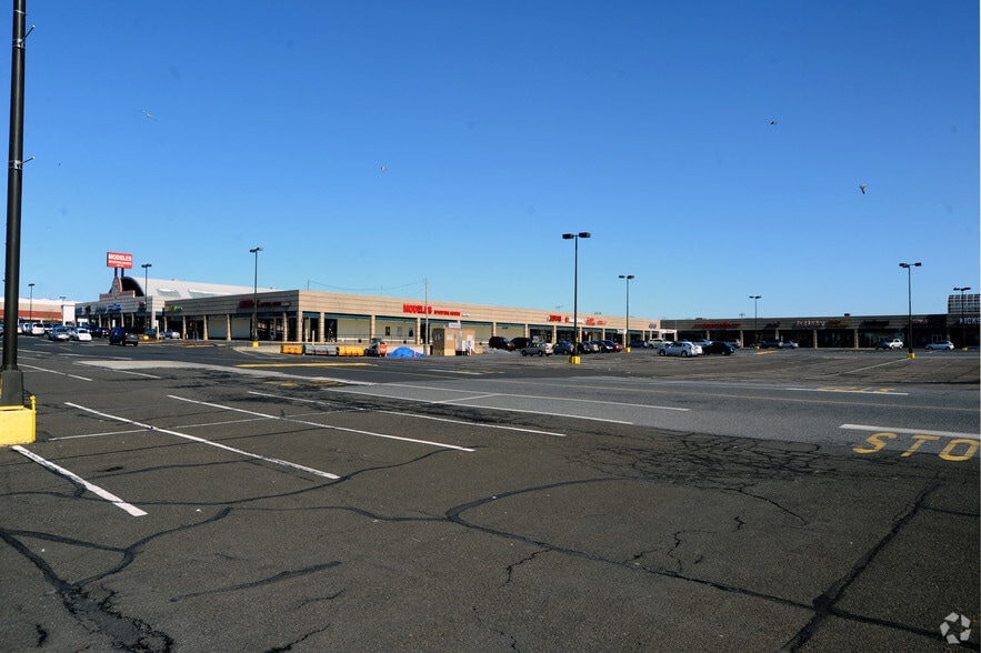 More Photos Of 2301-2399 Cottman Ave, Philadelphia Unknown For Lease