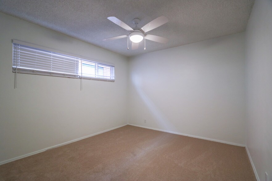More Photos Of 939 Pacific Ave, Long Beach Apartments For Sale