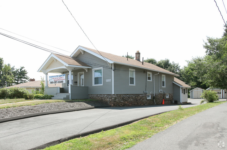 Primary Photo Of 1232 Corbin Ave, New Britain Medical For Lease