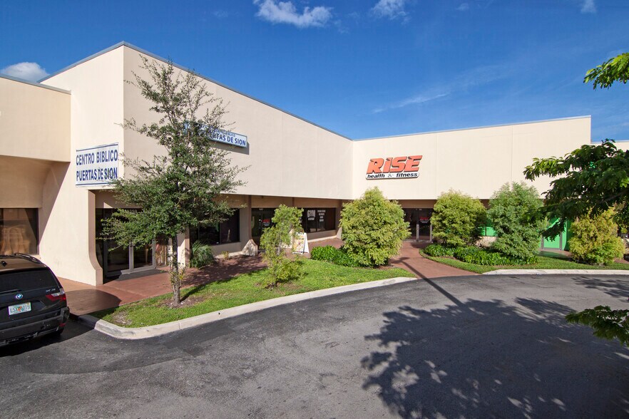 More Photos Of 15905-16095 NW 57th Ave, Miami Lakes Unknown For Lease