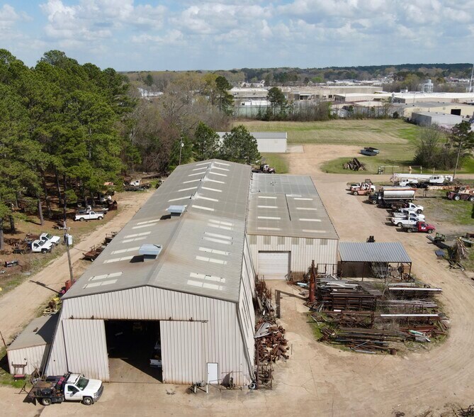 More Photos Of 720 M and O Dr, Pearl Industrial For Sale