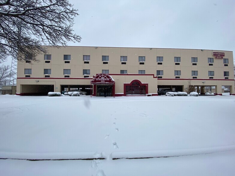 More Photos Of 3815 21st St, Lubbock Hotel For Sale