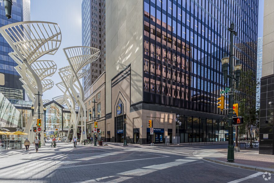 More Photos Of 335 8th Ave SW, Calgary Office For Lease