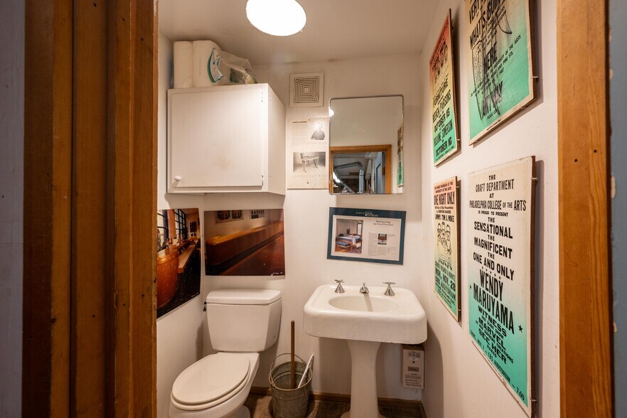 More Photos Of 45 West St, New Milford Light Manufacturing For Sale