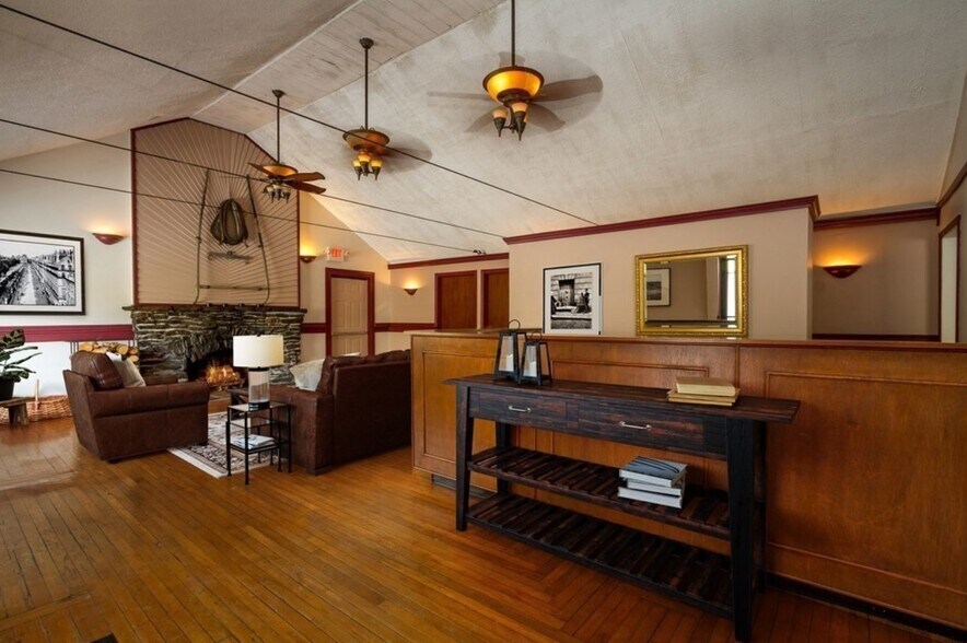 More Photos Of 87 Winthrop St, Rehoboth Storefront Retail Residential For Sale