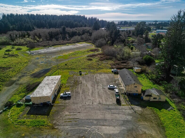 More Photos Of 645 Elk Valley Rd, Crescent City Warehouse For Sale