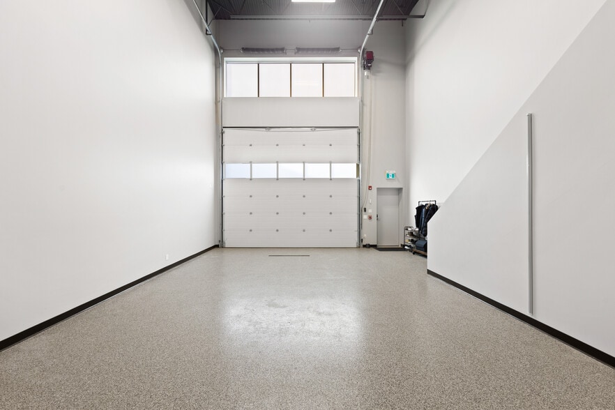 More Photos Of 1750 120 Av NE, Calgary Warehouse For Sale