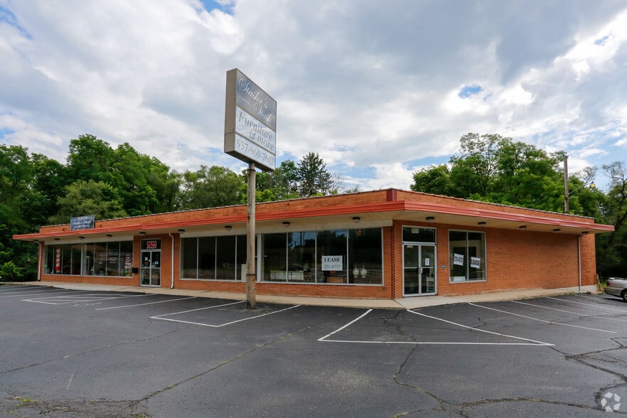 Primary Photo Of 7600-7602 N Main St, Dayton Freestanding For Sale