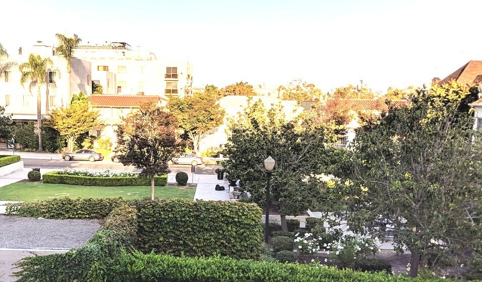 More Photos Of 114-122 S Beverly Dr, Beverly Hills Storefront Retail Office For Lease