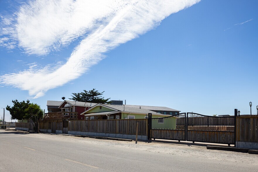 More Photos Of 7550-7552 Sandholdt Rd, Moss Landing Specialty For Sale