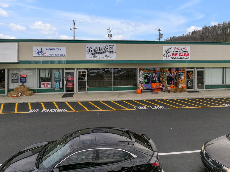 More Photos Of 1629 Ashland Rd, Greenup Freestanding For Sale