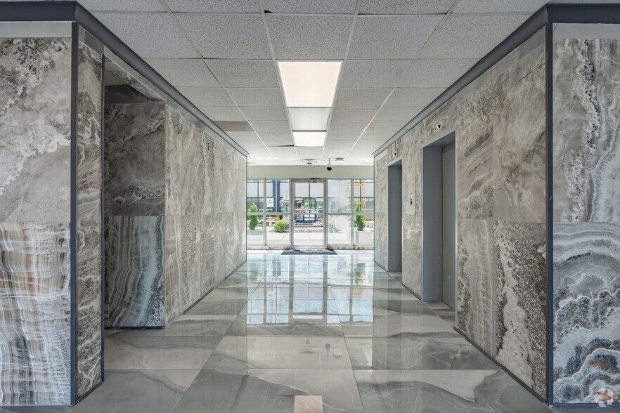 More Photos Of 3385 Airways Blvd, Memphis Medical For Lease