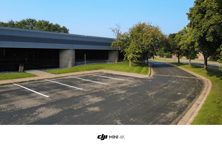 More Photos Of 700-865 5th St S, Hopkins Flex For Sale