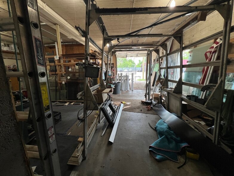 More Photos Of 19969 John R St, Detroit Freestanding For Sale