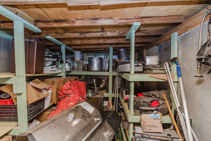 More Photos Of 503 N West St, Wichita Fast Food For Sale