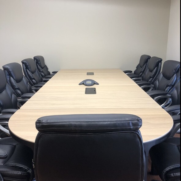 More Photos Of 521-525 N Laurel Ave, Ontario Office For Sale