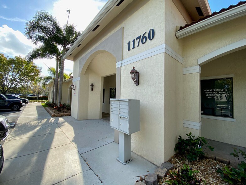More Photos Of 11760 W Sample Rd, Coral Springs Office For Lease