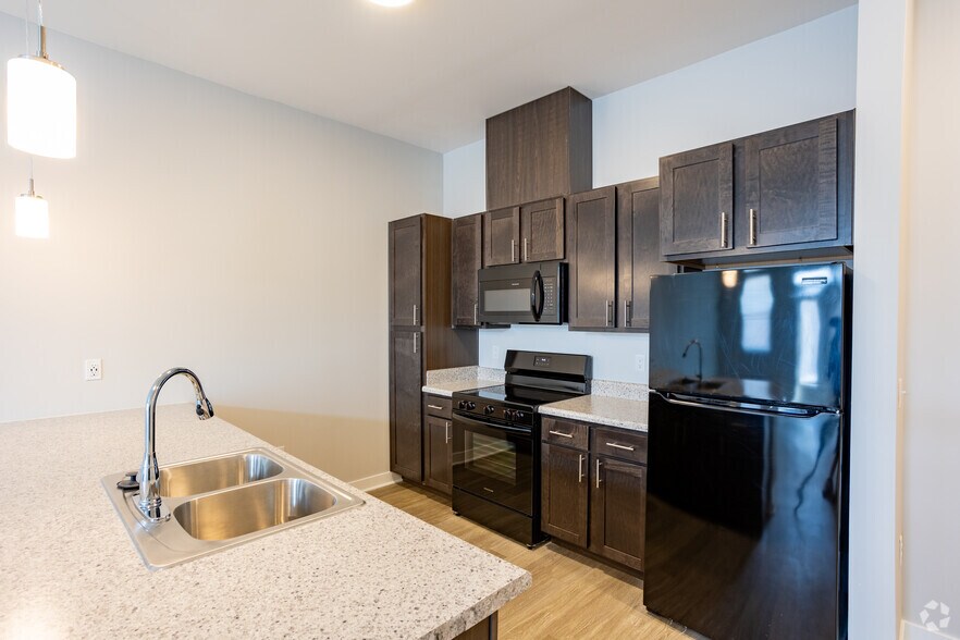 More Photos Of 501 4th Ave SE, Cedar Rapids Apartments For Lease