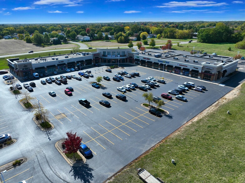 More Photos Of 713-751 S Perryville Rd, Rockford Storefront For Lease