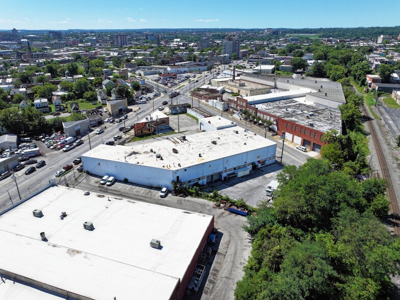 More Photos Of 2525-2527 Loch Raven Rd, Baltimore Refrigeration Cold Storage For Sale