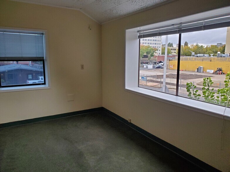 More Photos Of 258 E 10th Ave, Eugene Office For Lease