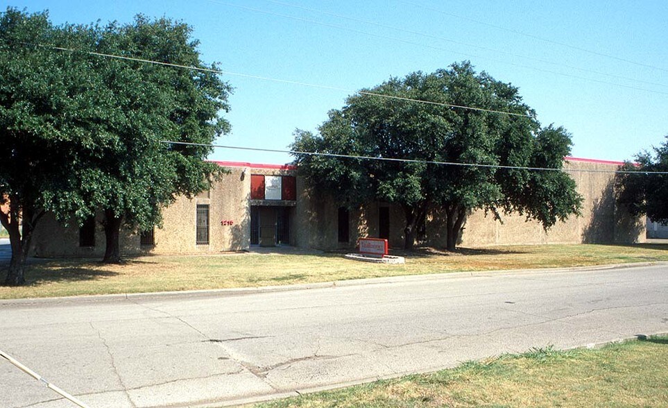 More Photos Of 1215 Viceroy Dr, Dallas Food Processing For Lease