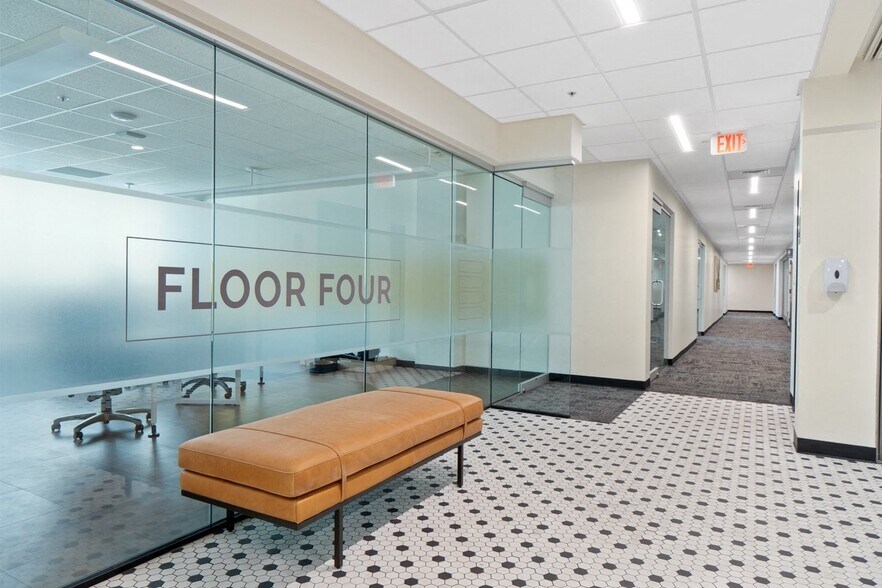 More Photos Of 1100 Market St, Chattanooga Office For Sale