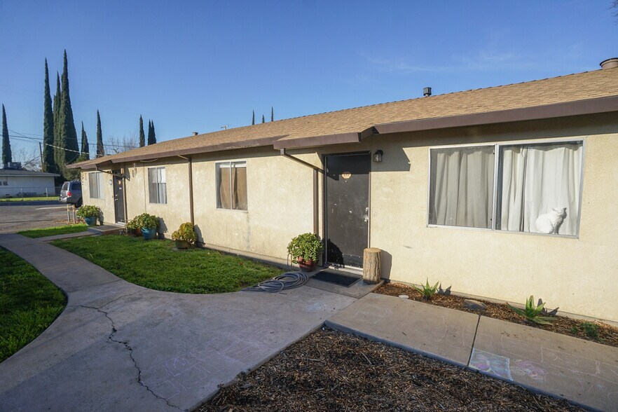 More Photos Of 871 Vermont Ave, Turlock Apartments For Sale