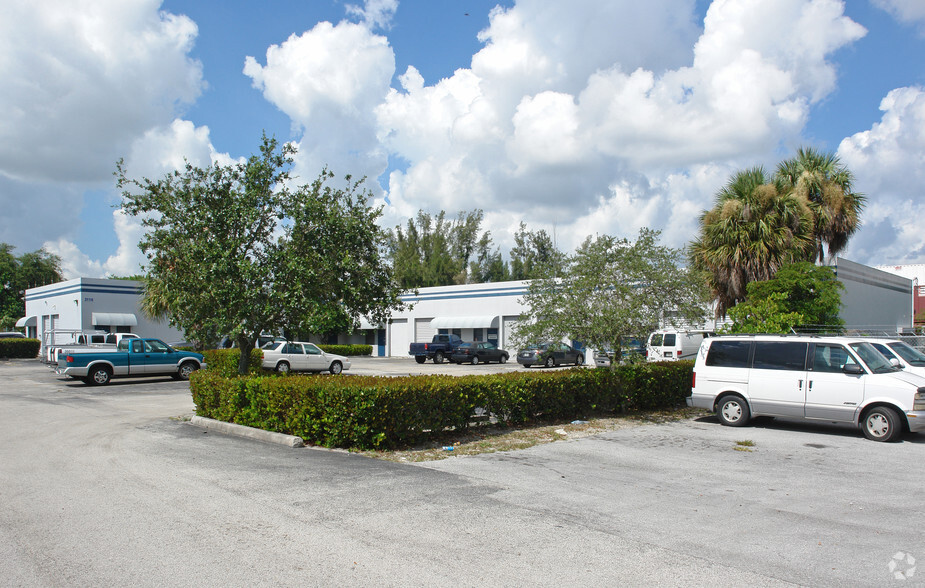 Primary Photo Of 3114 45th St, West Palm Beach Flex For Lease