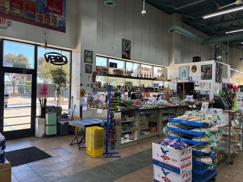 More Photos Of 37821 Mound Rd, Sterling Heights Freestanding For Sale