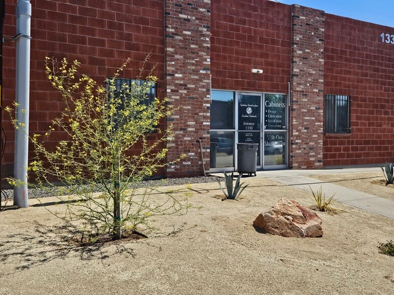 More Photos Of 1310-1344 Industrial Ave, Escondido Warehouse For Lease