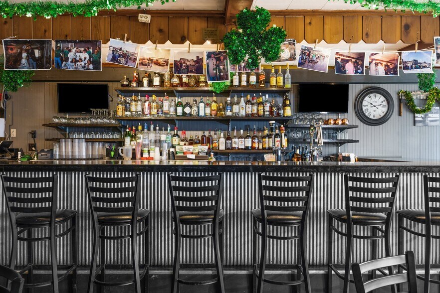 More Photos Of , Beaver Island General Retail For Sale