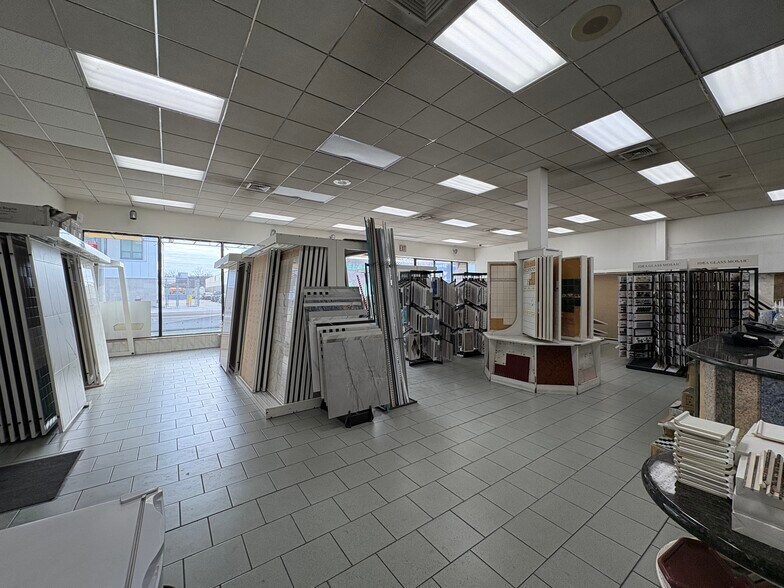More Photos Of 51-23 Northern Blvd, Woodside Storefront For Lease