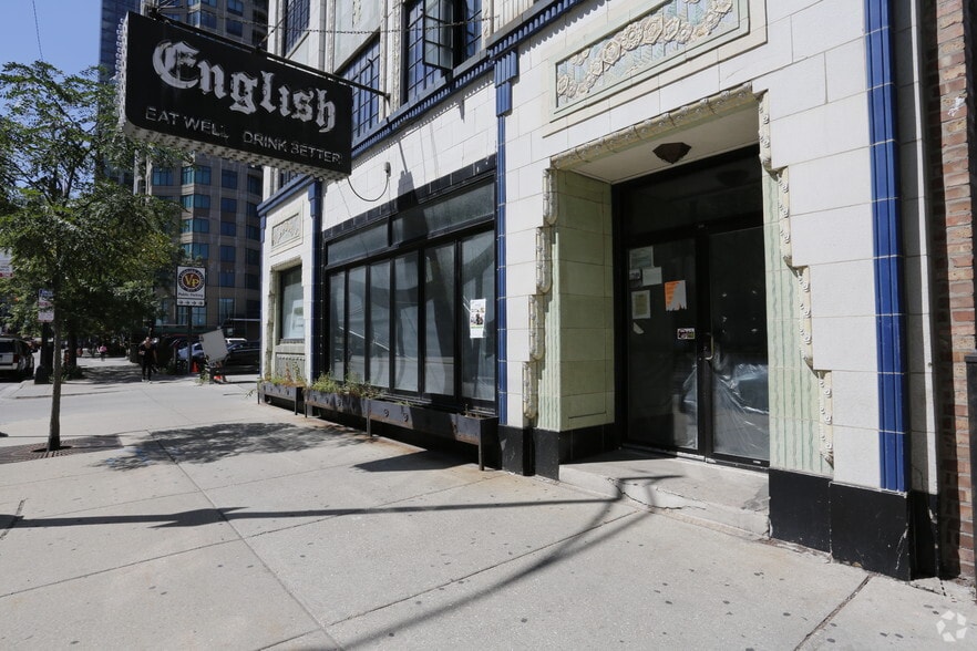 More Photos Of 444 N LaSalle Blvd, Chicago Storefront Retail Office For Sale