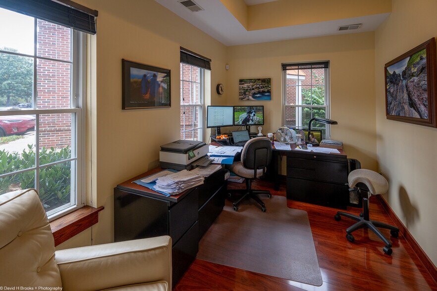 More Photos Of 11090 Dovedale Ct, Marriottsville Office For Sale