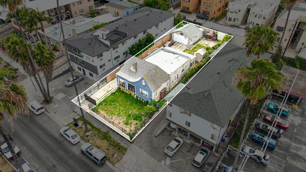 More Photos Of 241 N Catalina St, Los Angeles Land For Sale