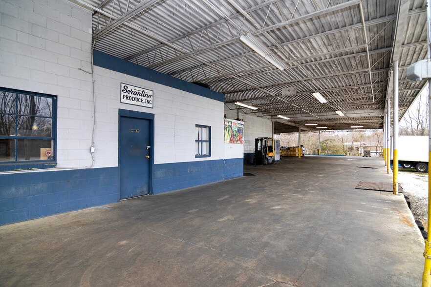 More Photos Of 344 Main Rd, Vineland Freestanding For Sale