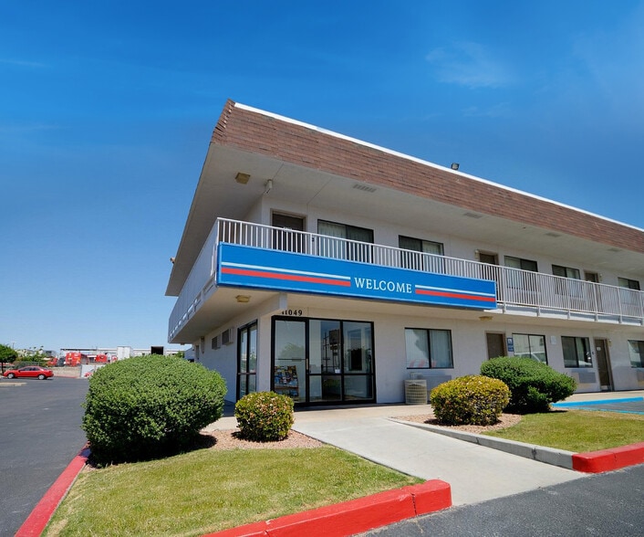 More Photos Of 11049 W Gateway Blvd, El Paso Hotel For Sale