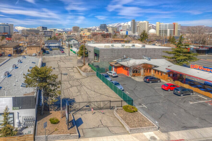 More Photos Of 634 Ryland St, Reno Office For Sale