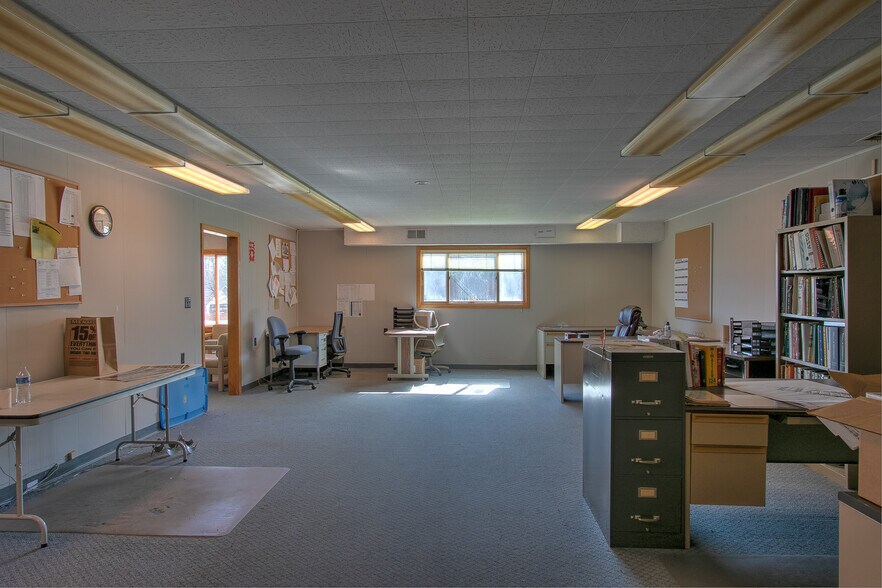 More Photos Of 1895 Frontage Rd, Mora Manufacturing For Sale