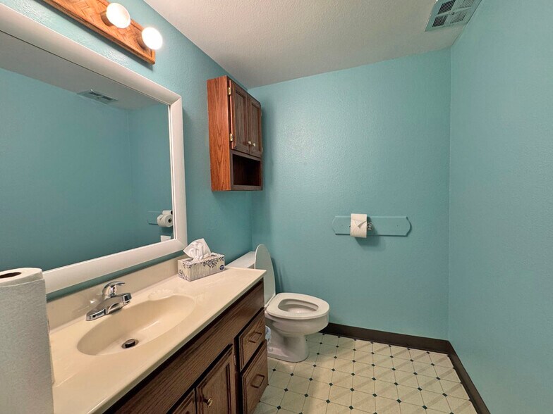 More Photos Of 1017 Robertson St, Fort Collins Medical For Sale