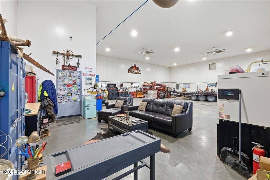 More Photos Of 1000 S Ridgecrest Rd, Wasilla Industrial For Sale