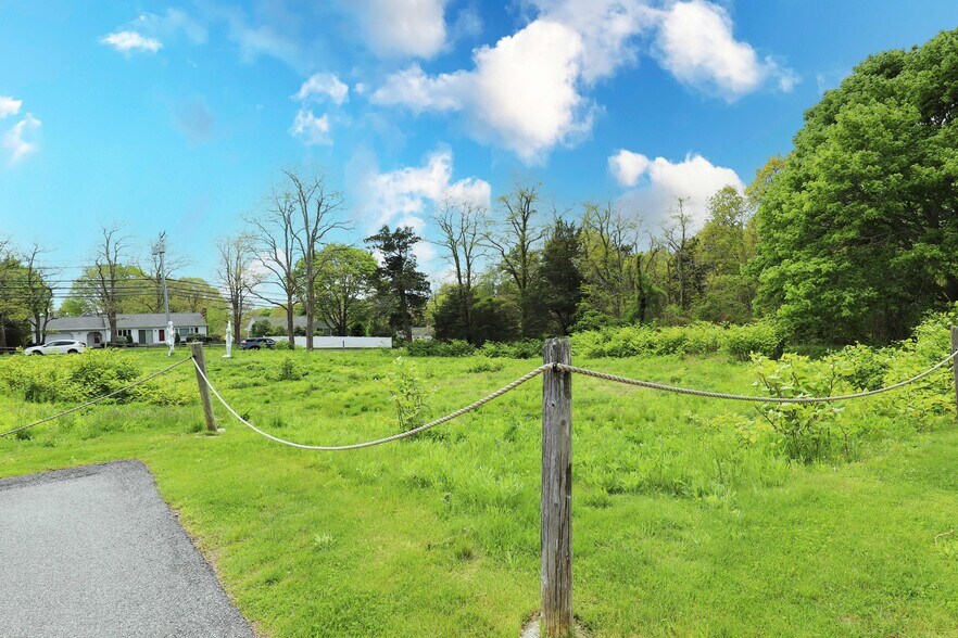 More Photos Of 876 E Falmouth Hwy, Ea Falmouth General Retail For Sale